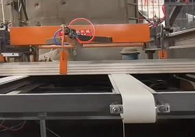 48���Ԅ��߅�C